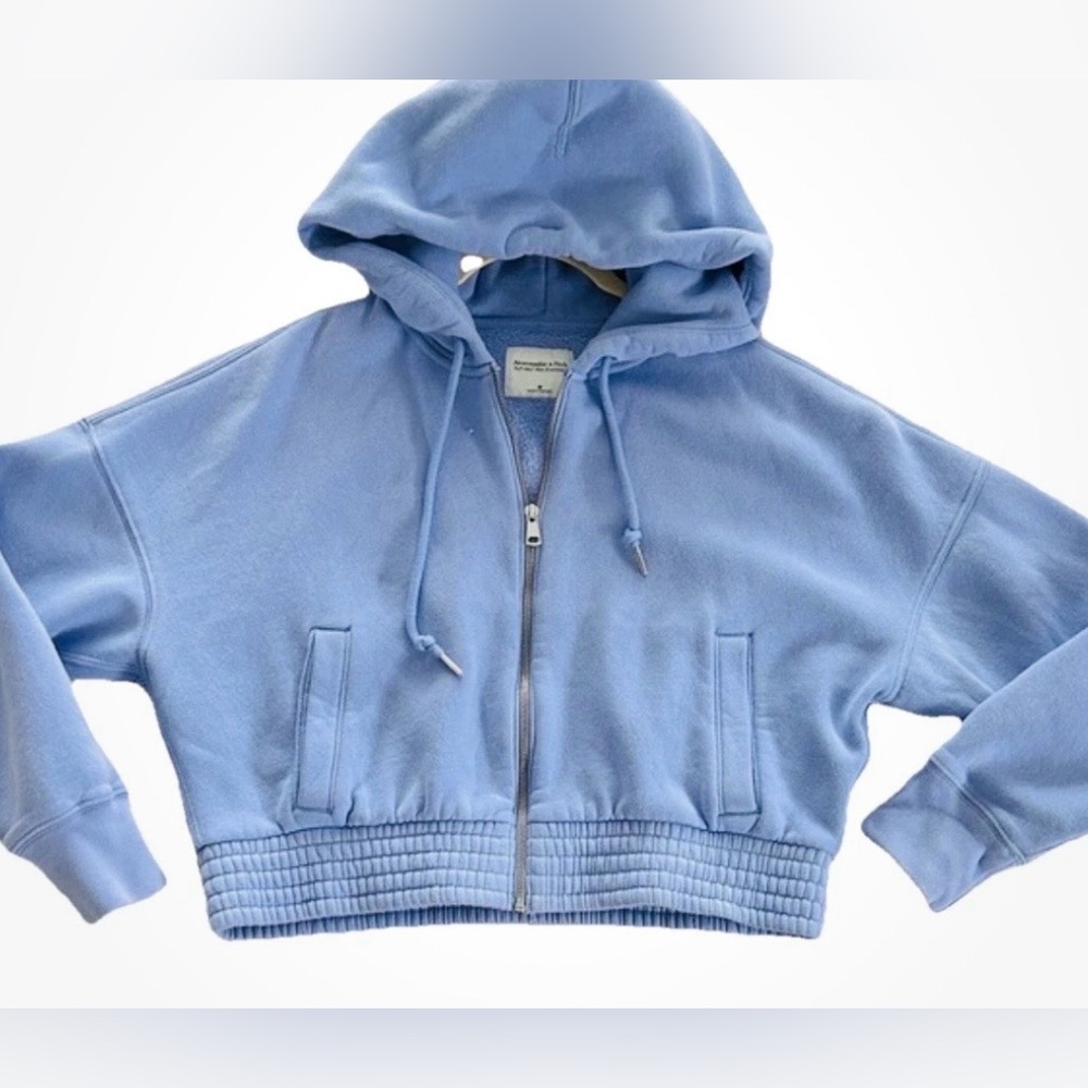 Abercrombie & Fitch SOFT Max Essentials HOODIE, PERIWINKLE PURPLE; Cropped; XS